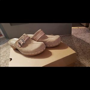 Brand new slides ecco